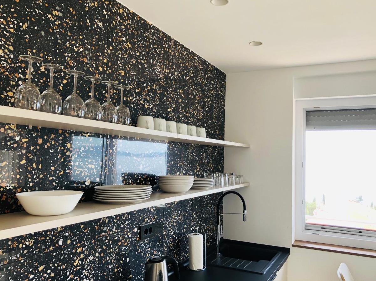 Apartman Meghan Нови Винодолски Екстериор снимка